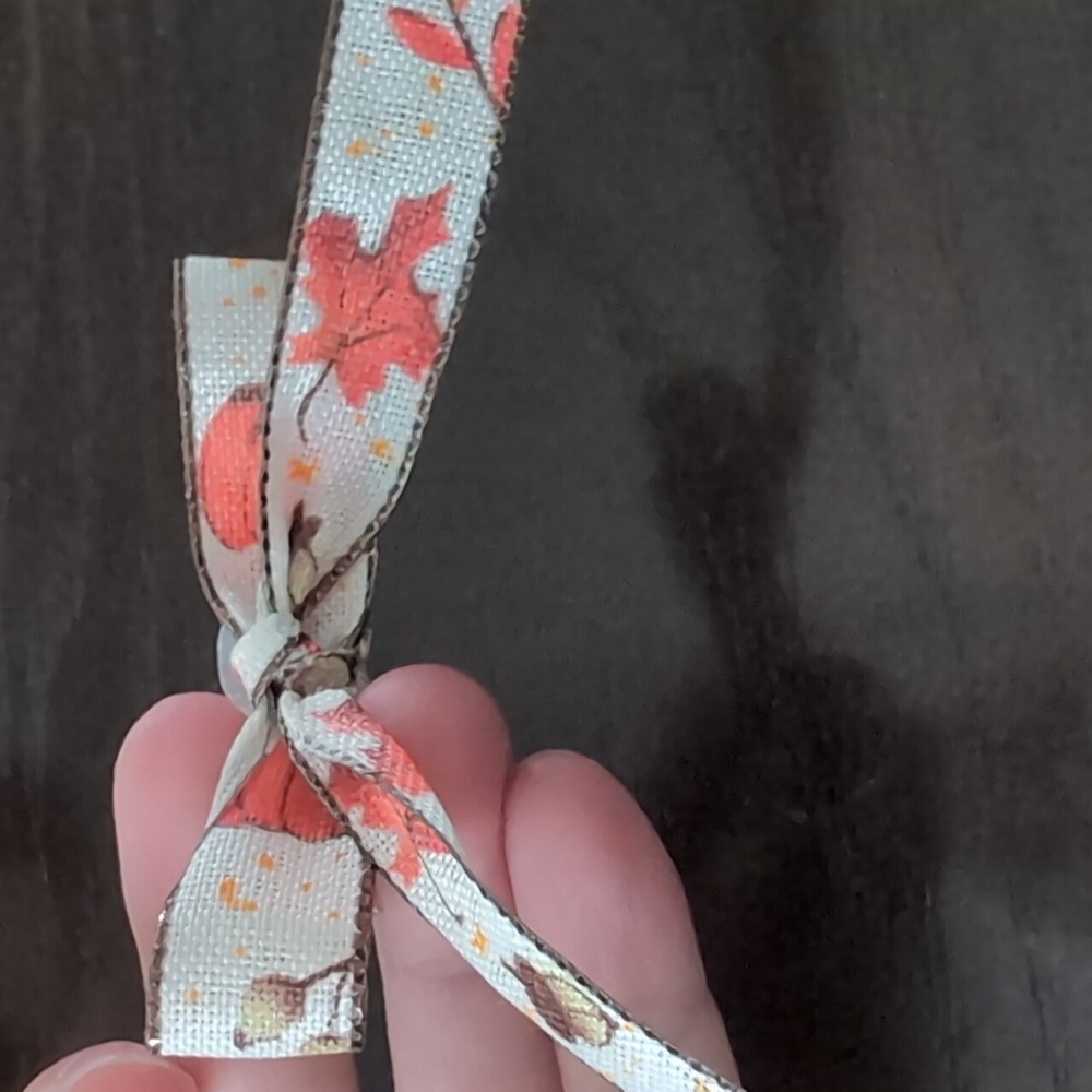 Fall Themed Bow - Picture 2 of 3